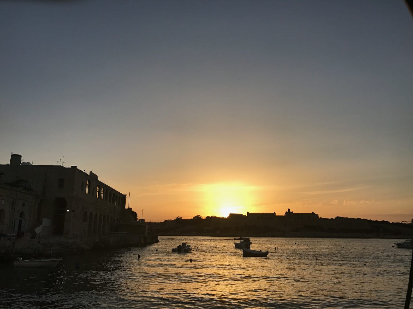 malta sonnenuntergang romatisch hochzeit